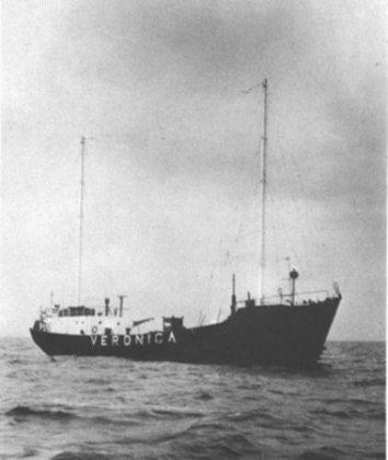Het nabij gelegen radioschip Veronica Het nabij gelegen radioschip Veronica